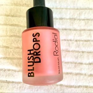 Radial lush liquid drops and flosted pink